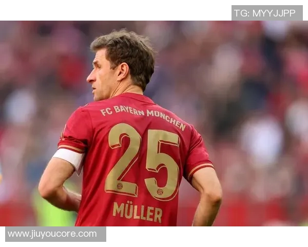 穆勒回归拜仁主场观看比赛坐赫内斯专属座位引发球迷热议