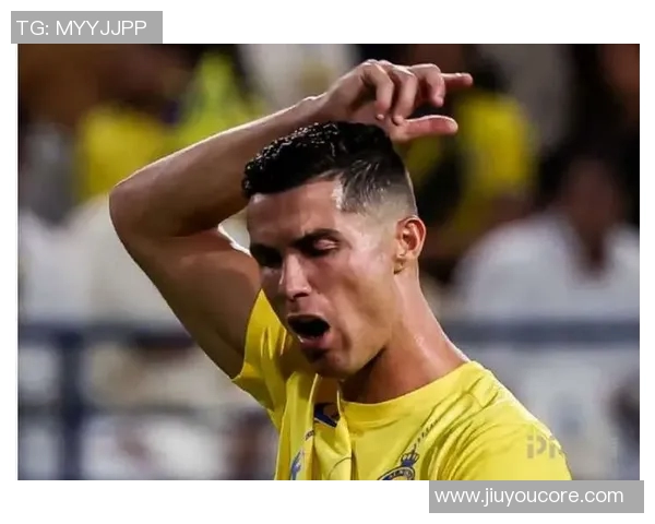 肘击事件引发争议阿奇迪停赛两场并罚款两万里亚尔